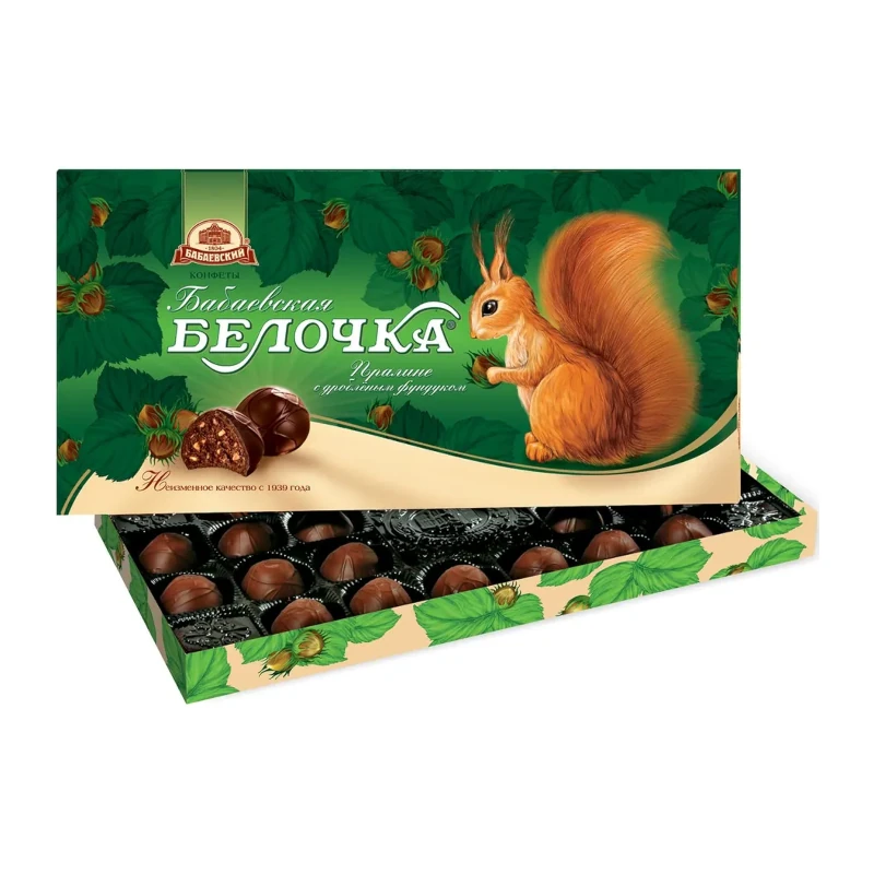 Конфеты в подарочной коробке "Белочка" с дробленым фундуком
