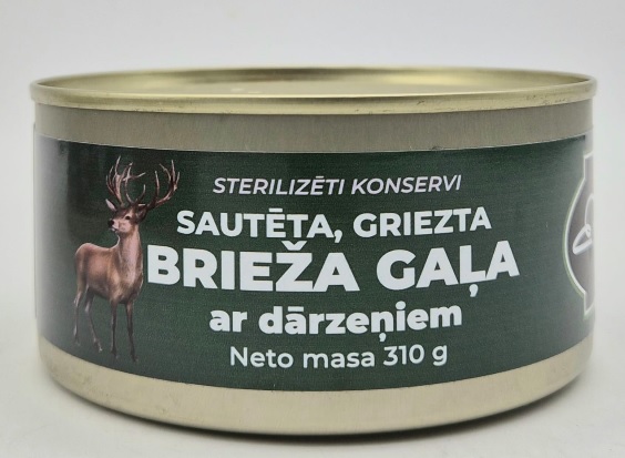 Тушеная, нарезанная оленина с овощами